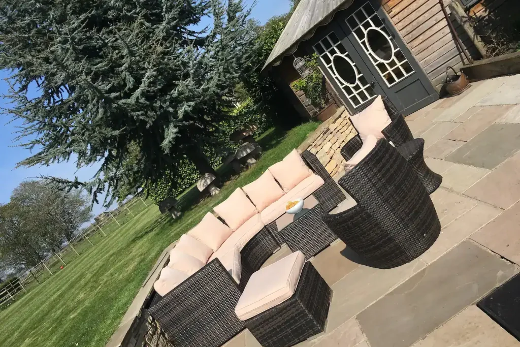 BACK GARDEN